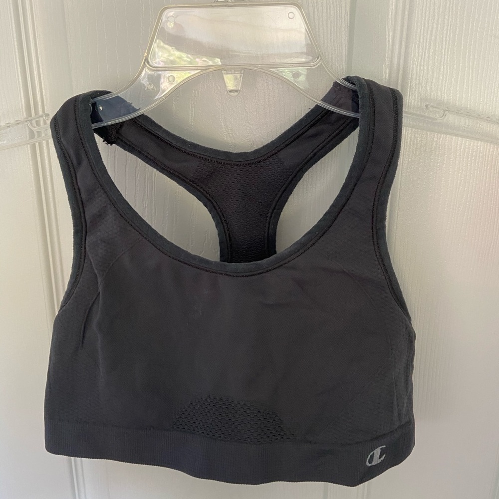 Champion sports bra medium like new!